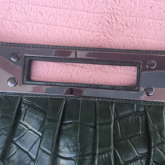 Host Pick! 💎 Green Clutch with Croc Texture, Handbag, Alligator - Picture 2 of 12